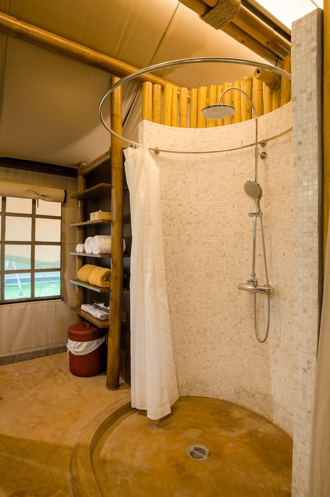 Lala Mukha Tented Resort Khao Yai 50/50