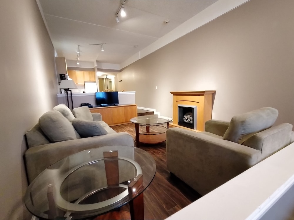 The Royal Harbour Resort 33/51