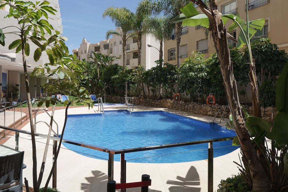 AluaSun Lago Rojo - Adults Only 43/50