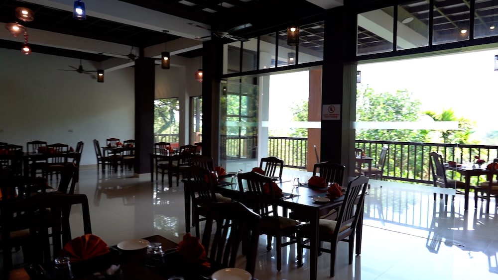 Oxygen Resorts Thekkady 35/50