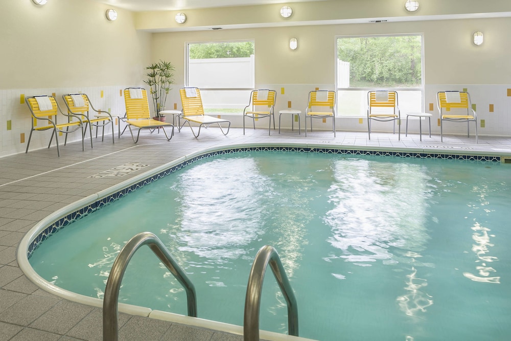 Fairfield Inn & Suites Jackson 1/52