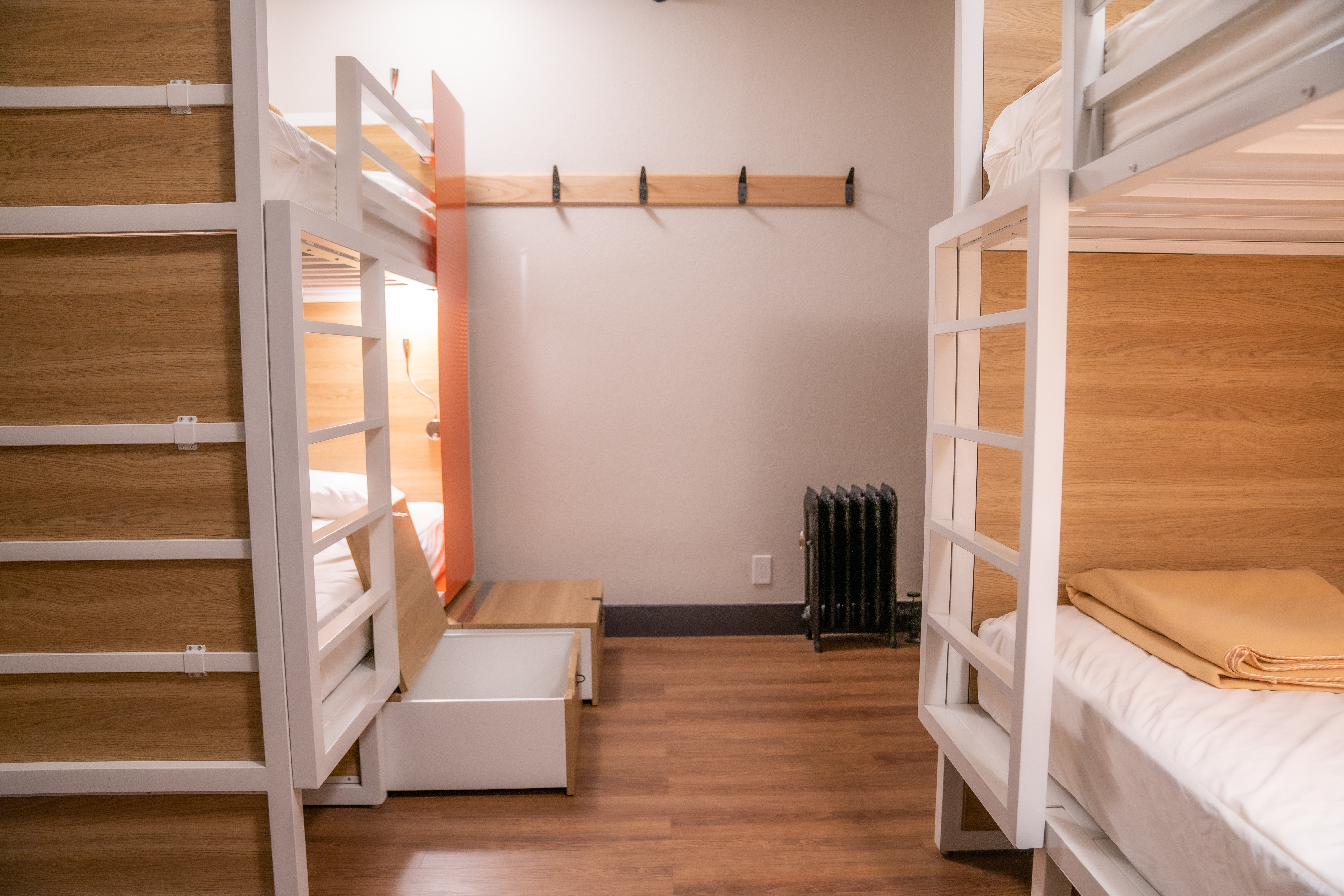 Private, 4 Beds