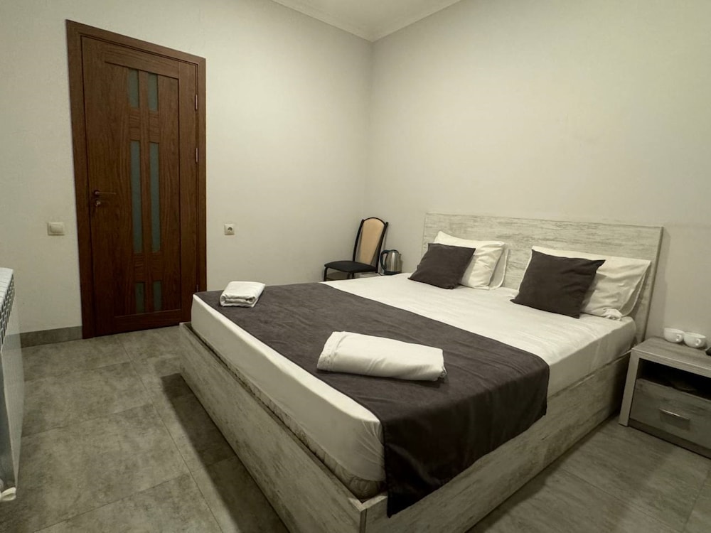 Menua Hotel 17/49