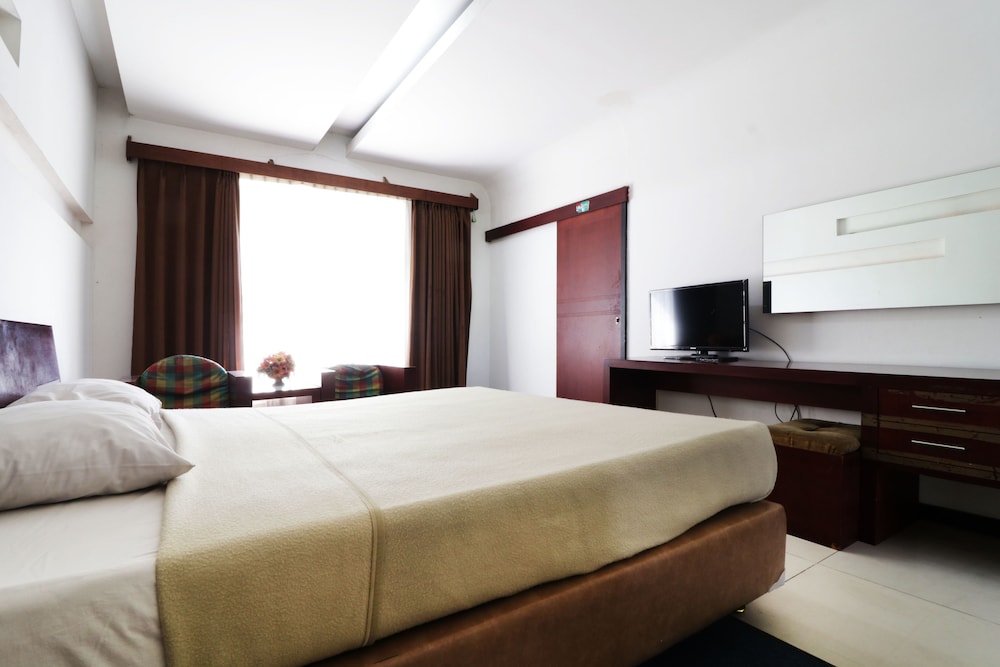 Hotel Istana Bandung 9/27