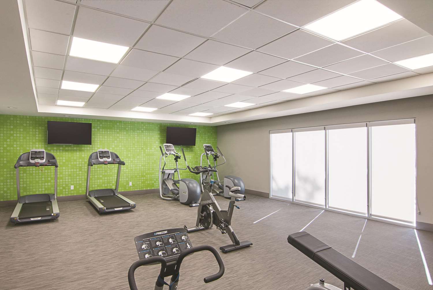 La Quinta Inn Suites By Wyndham Orlando Ucf 29/45