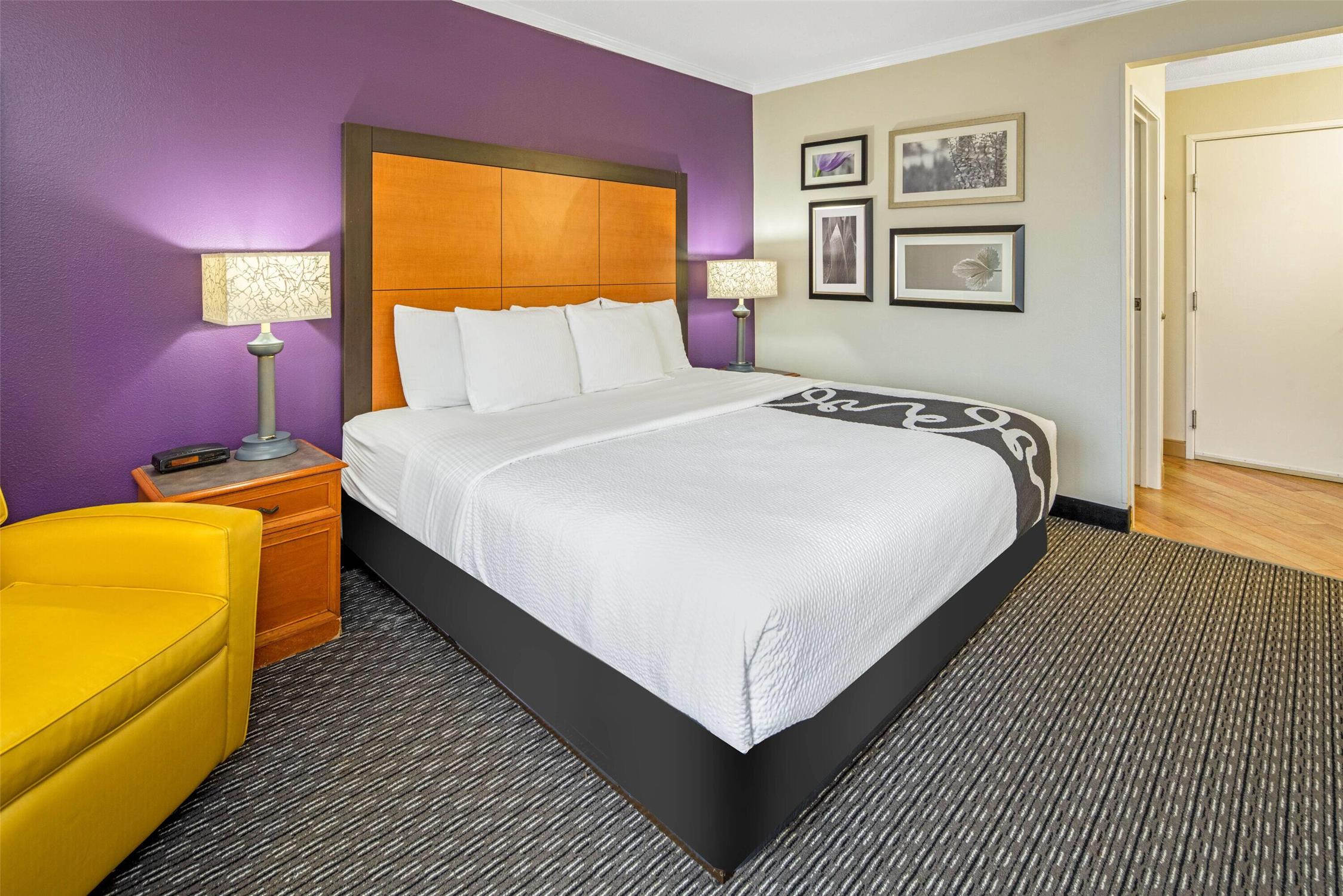 La Quinta Inn & Suites by Wyndham Baton Rouge Siegen Lane 24/55