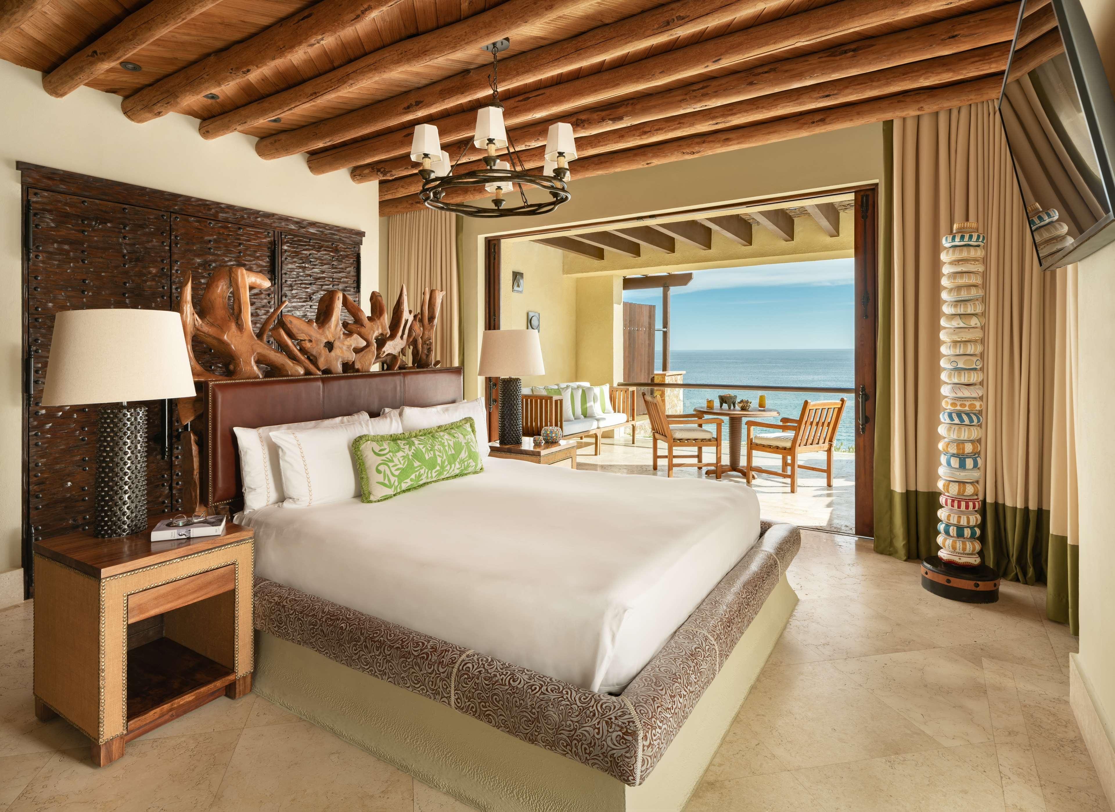 1 Bedroom, Suite, King Bed, Ocean View, Plunge Pool