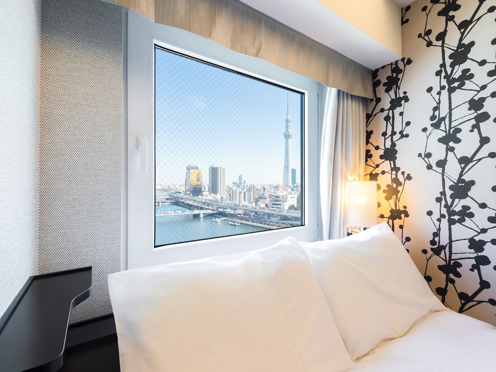 ROOM, WITH VIEW