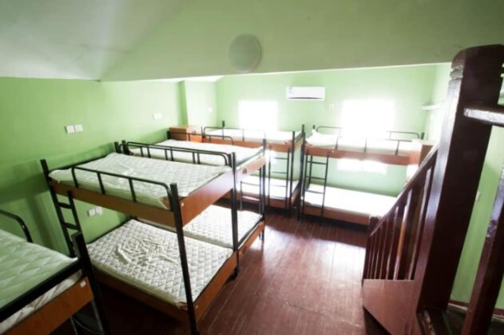 Meet Int'l Youth Hostel Pichaiyuan 24/25