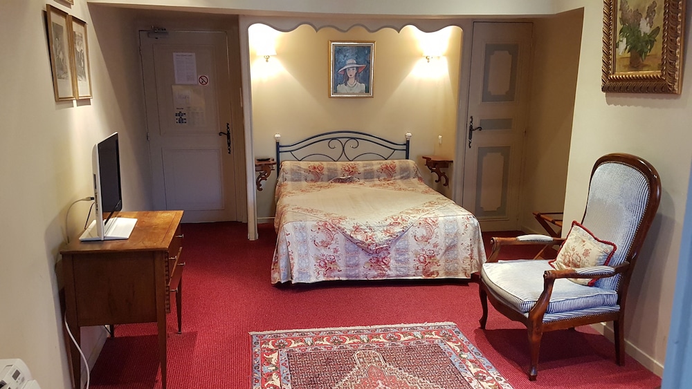BASIC, DOUBLE OR TWIN BED