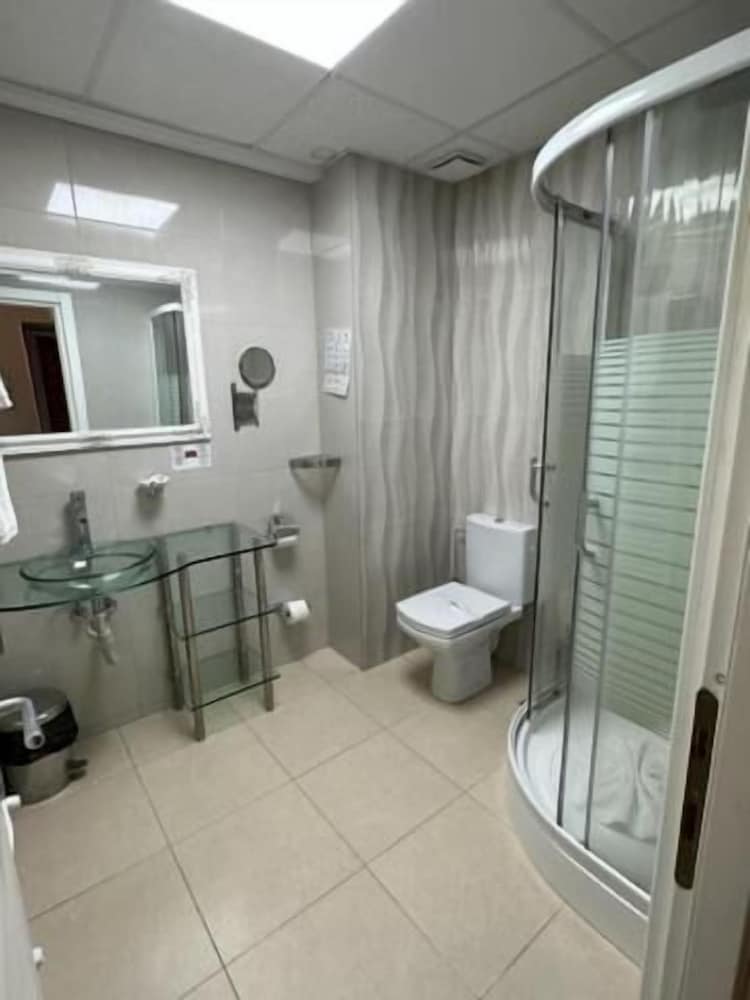 Bulevard Prestige Hotel 42/45