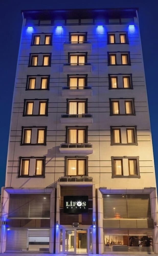 Lifos Hotel 1/48
