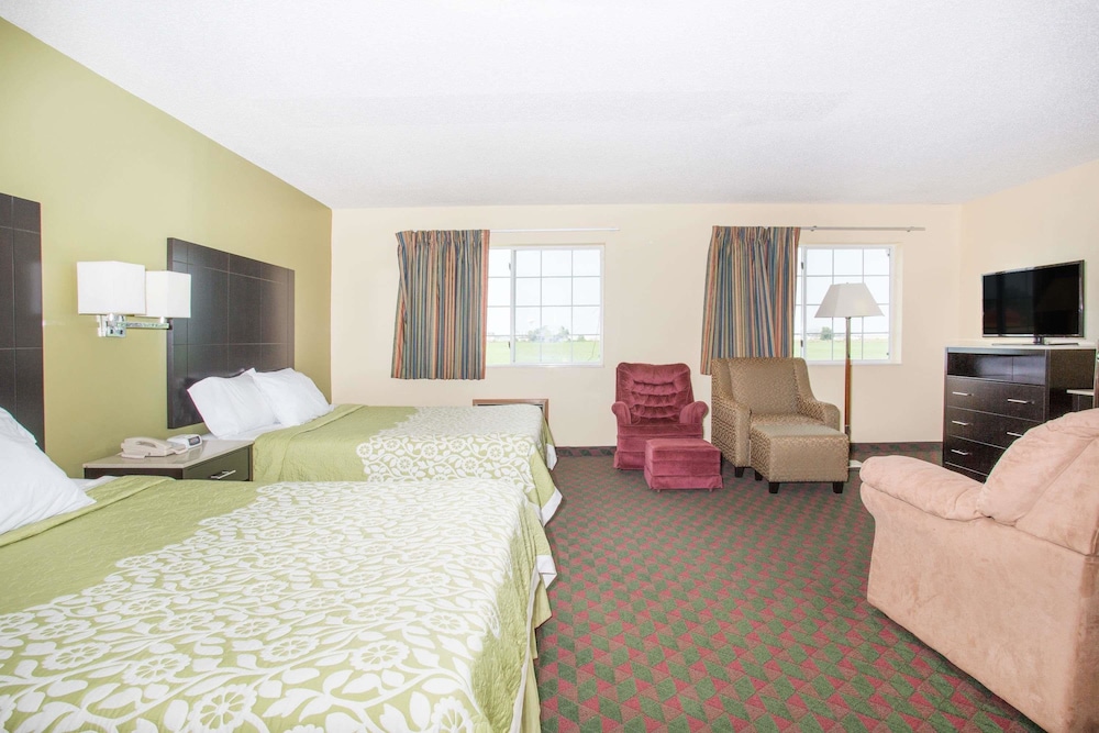 Days Inn by Wyndham Lexington NE 6/46