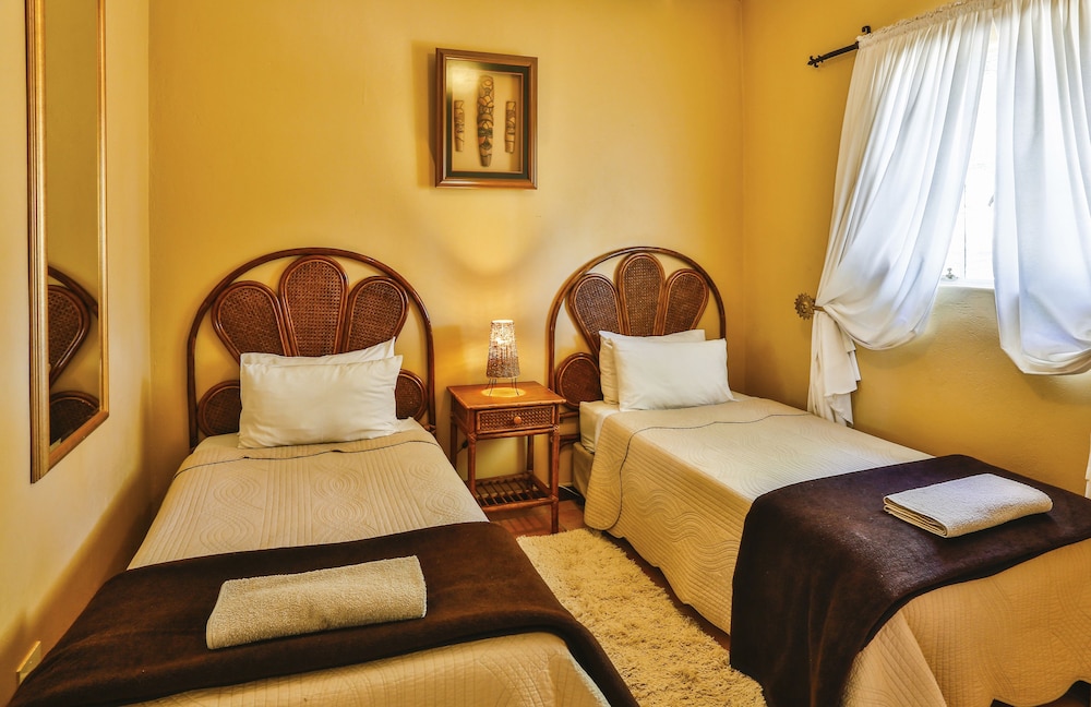 Olive Grove Guest Farm 8/50