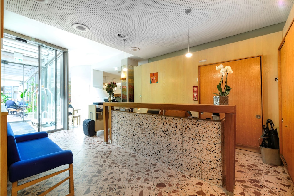 Hotel Bleibtreu Berlin By Golden Tulip 9/50
