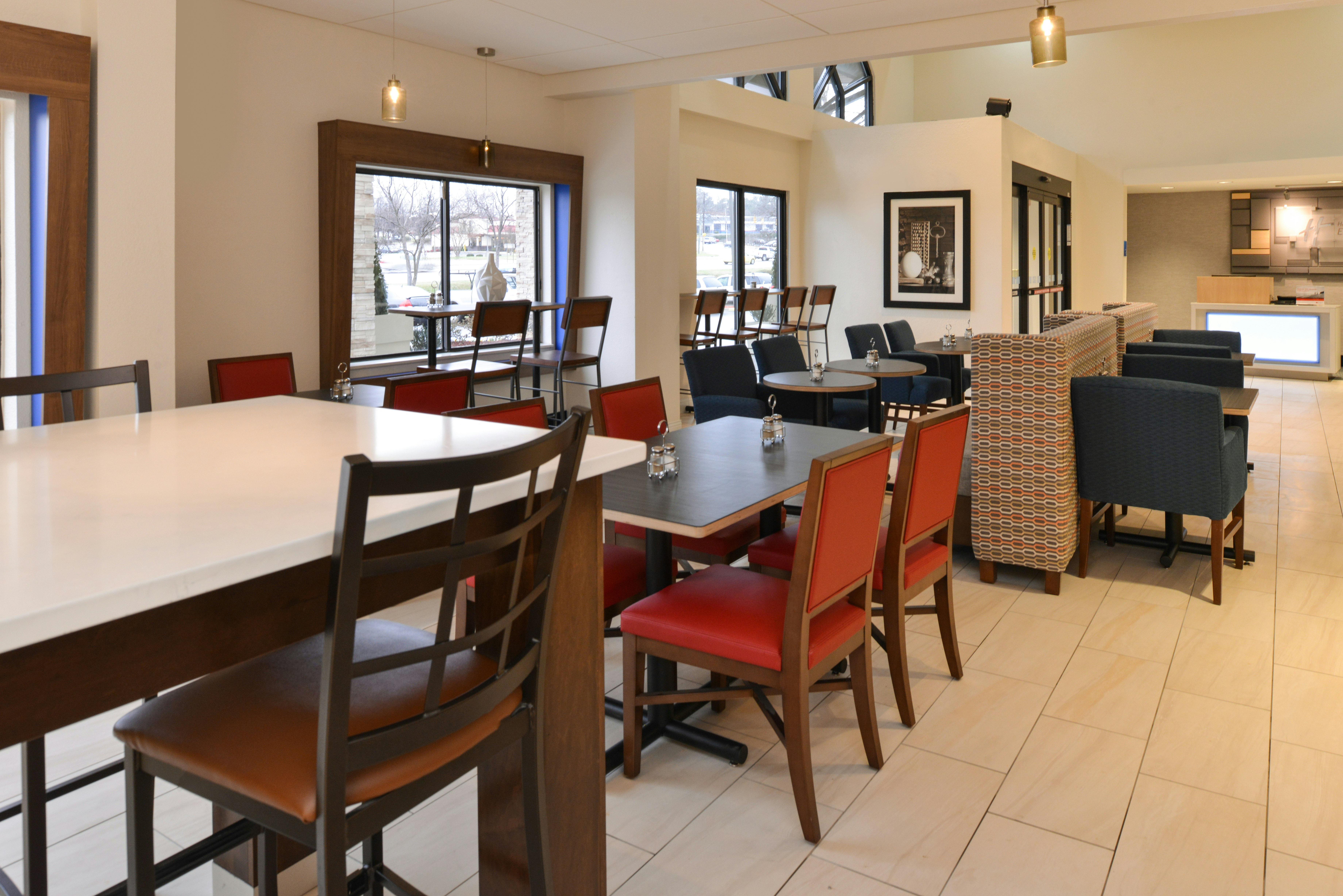 Holiday Inn Express Suites Raleigh Ne Medical Ctr Area 55/74