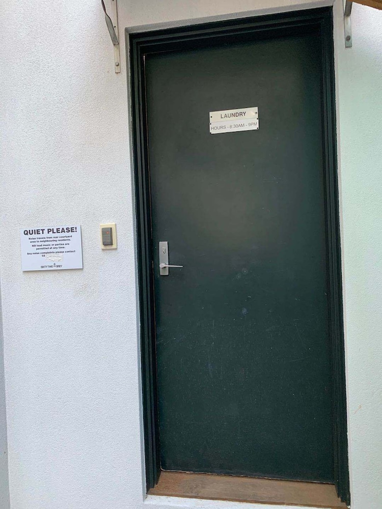 シックスティ ツー オン グレイ 写真2