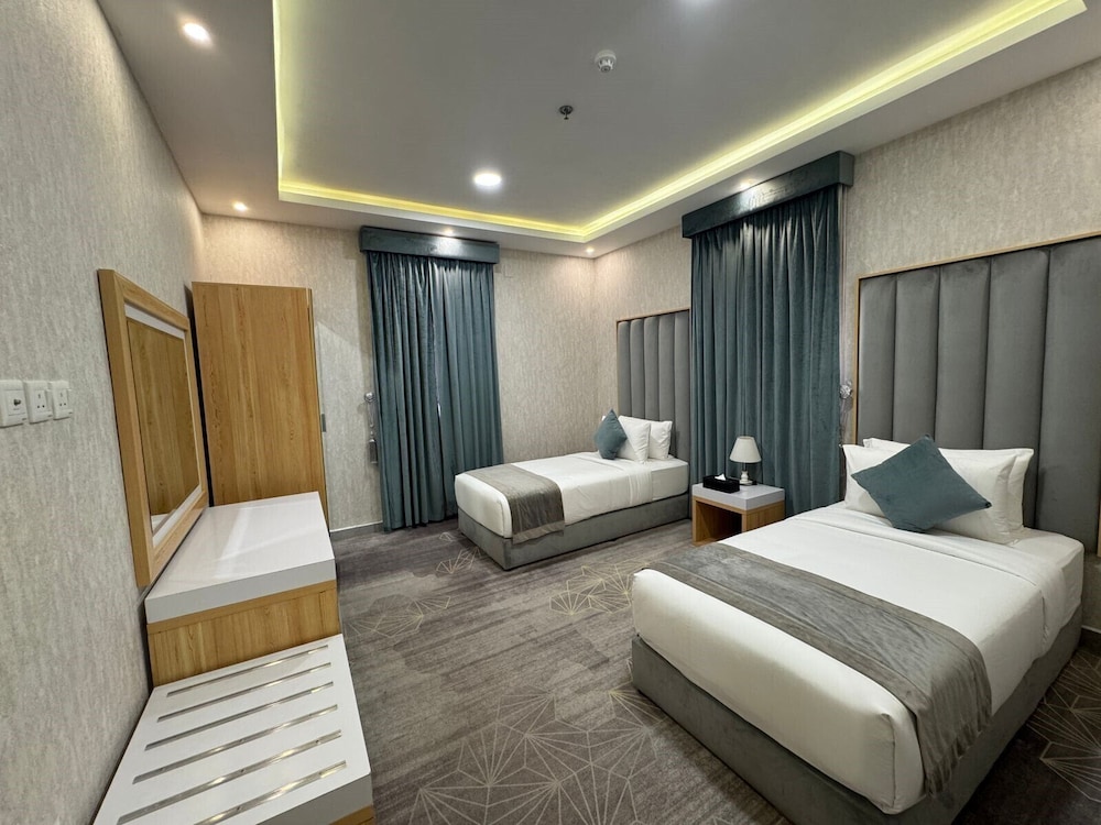 Rose Land Hotel 28/60