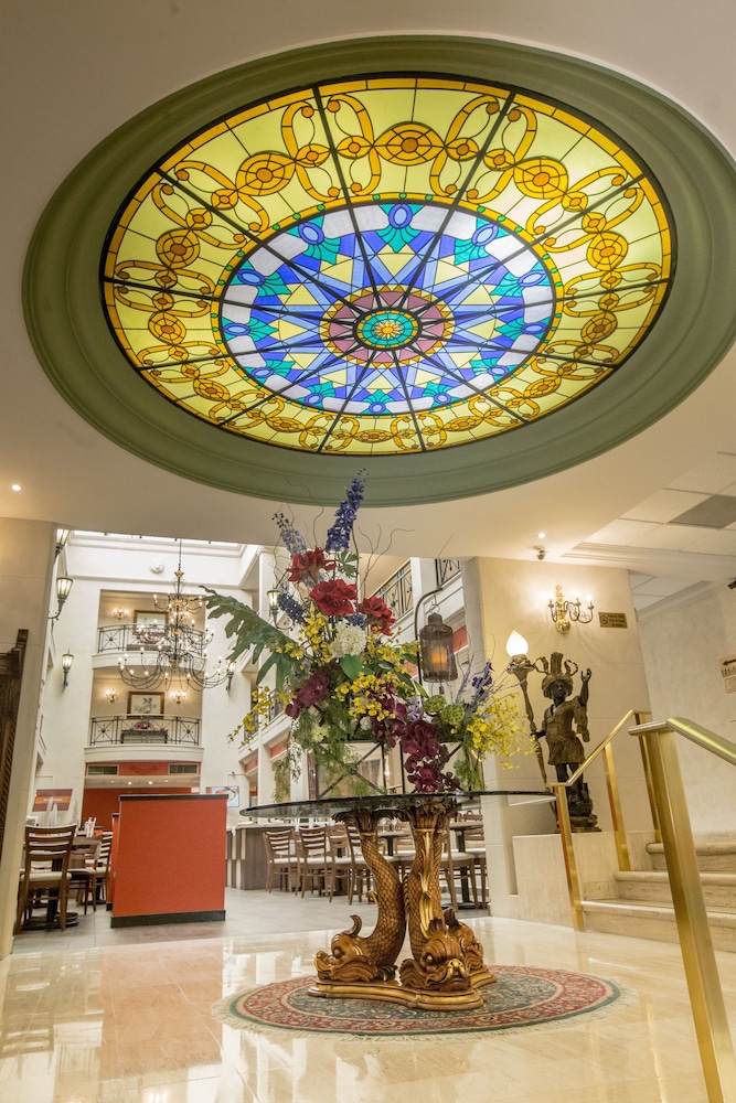Hotel Plaza de Oro 6/43