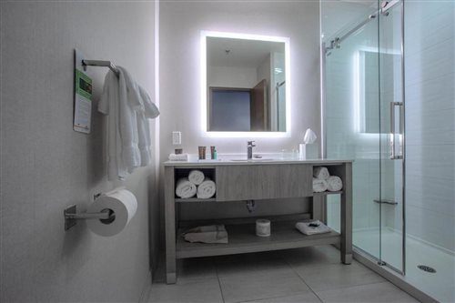 Room, King Bed, City View, High Floor