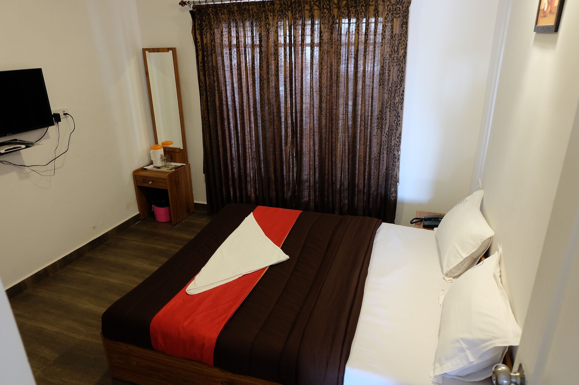 ROOM, DOUBLE BED, GARDEN VIEW