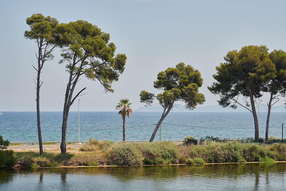 Club Vacances Bleues Le Plein Sud 67/72