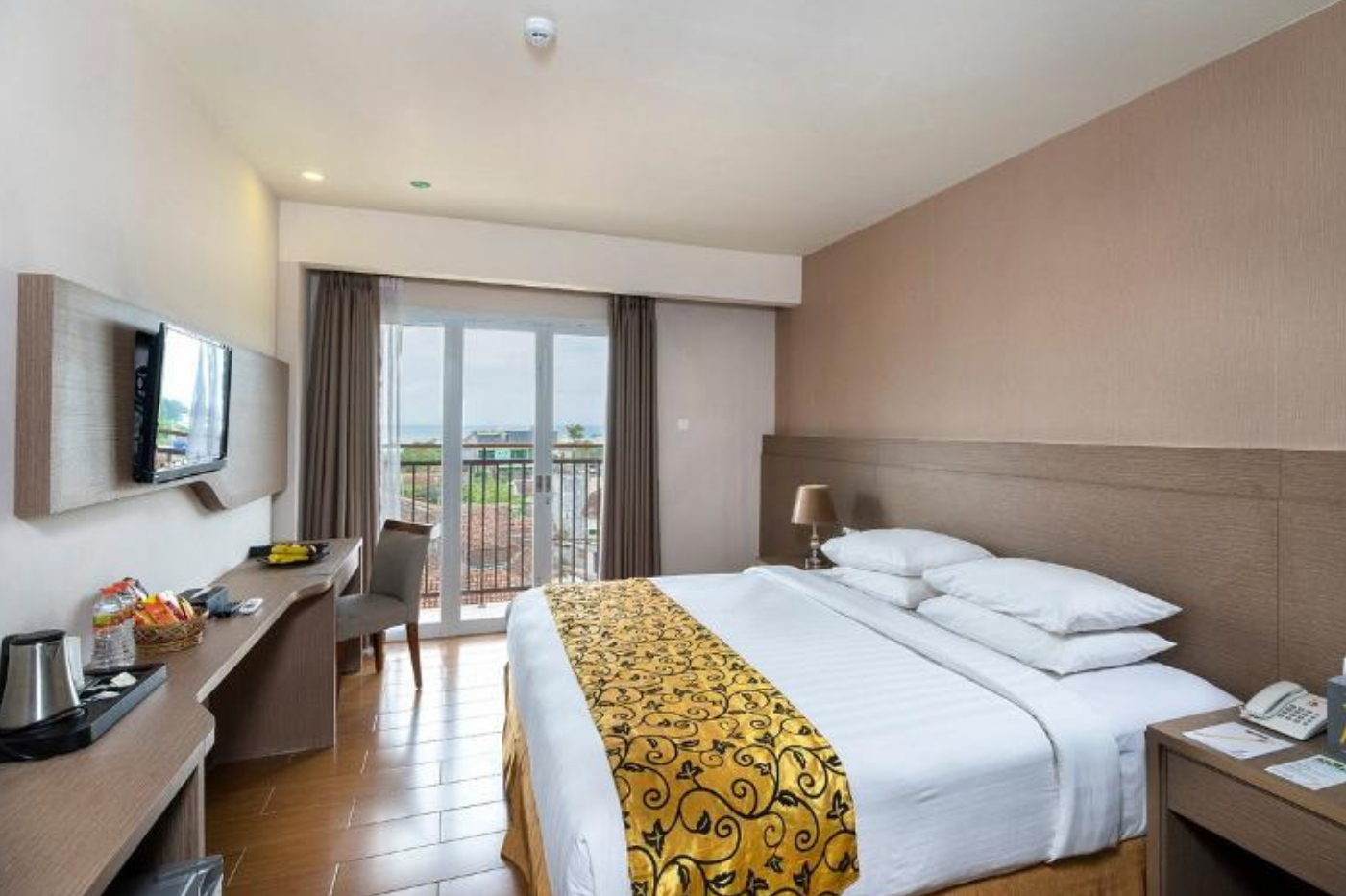 Deluxe, Twin Beds