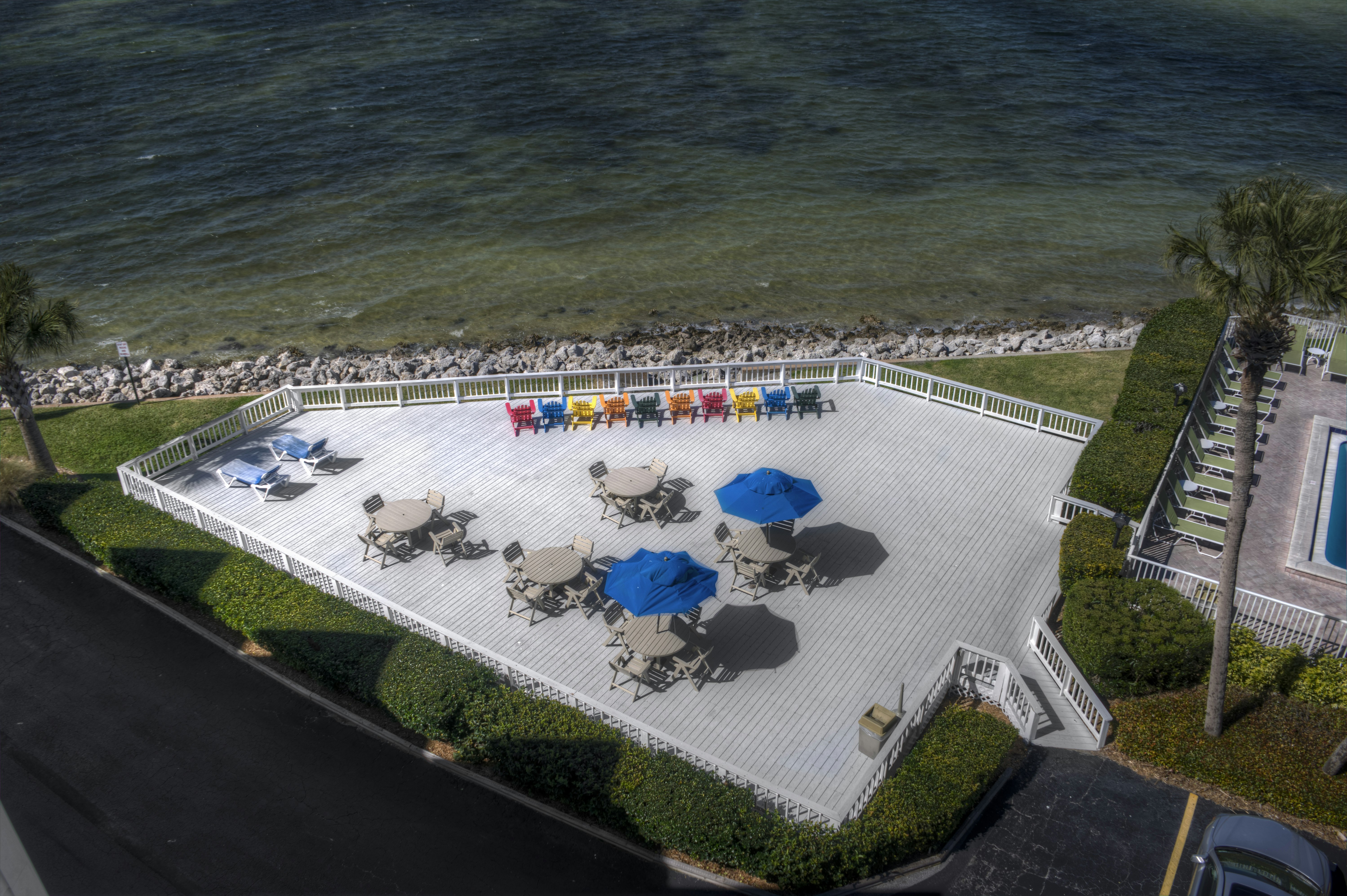 Sailport Waterfront Suites Hotel 21/22