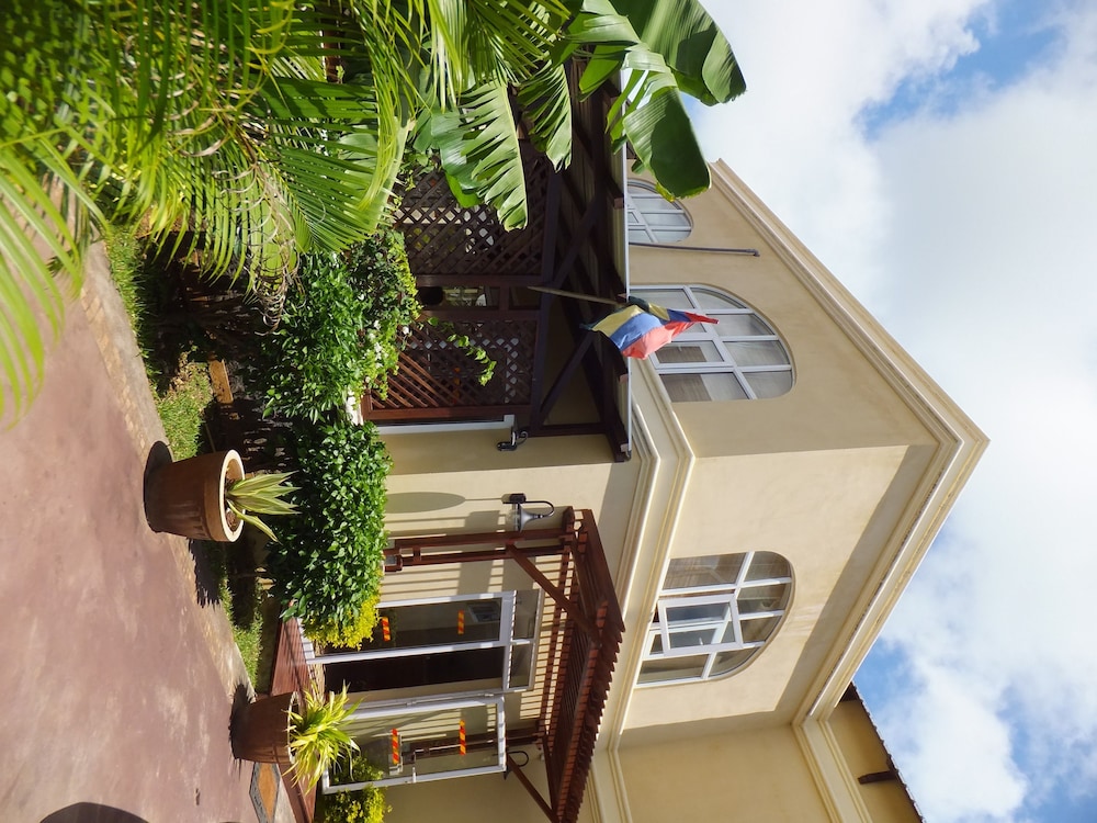 Villa Narmada 8/68
