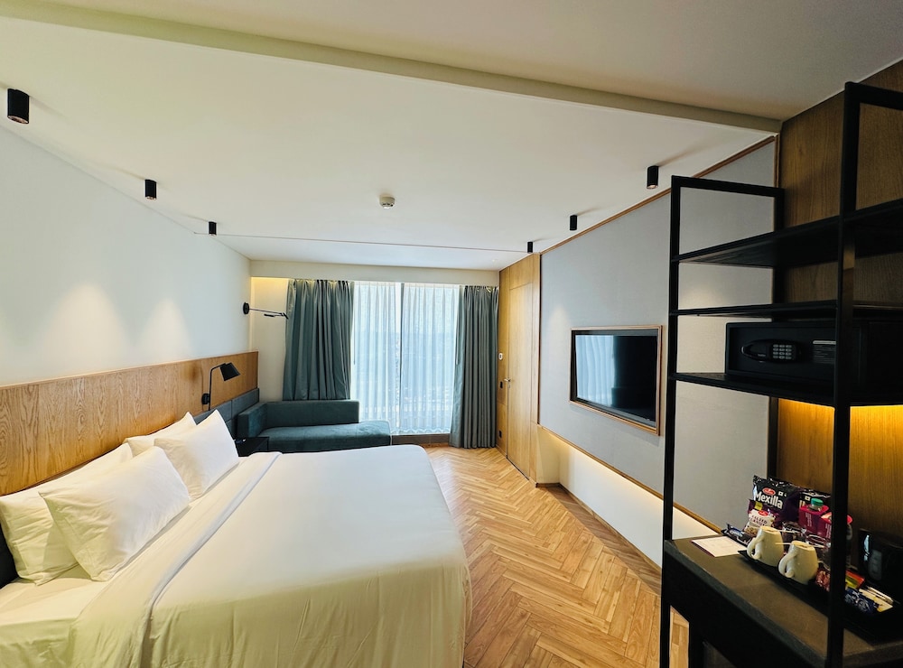 Ramada Encore by Wyndham Ambala GT Road 11/63