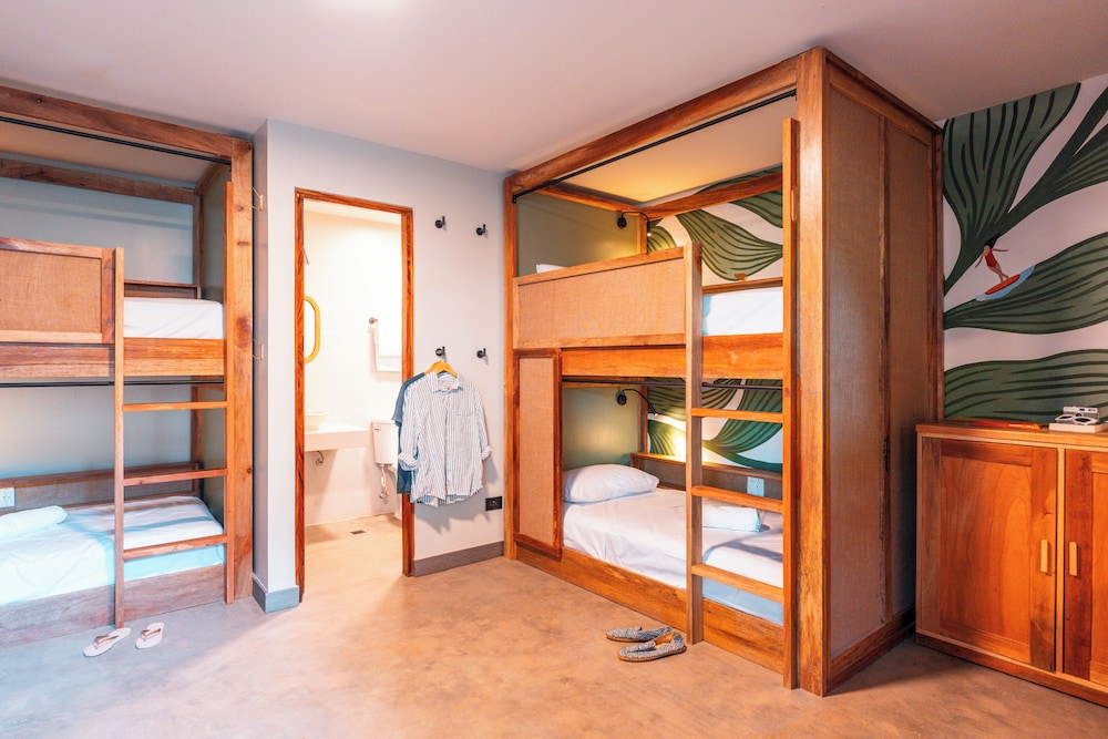 Hotel Bambuda Santa Catalina 70/96