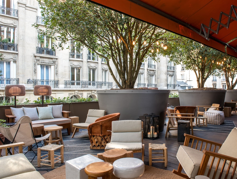Brach Paris 40/51