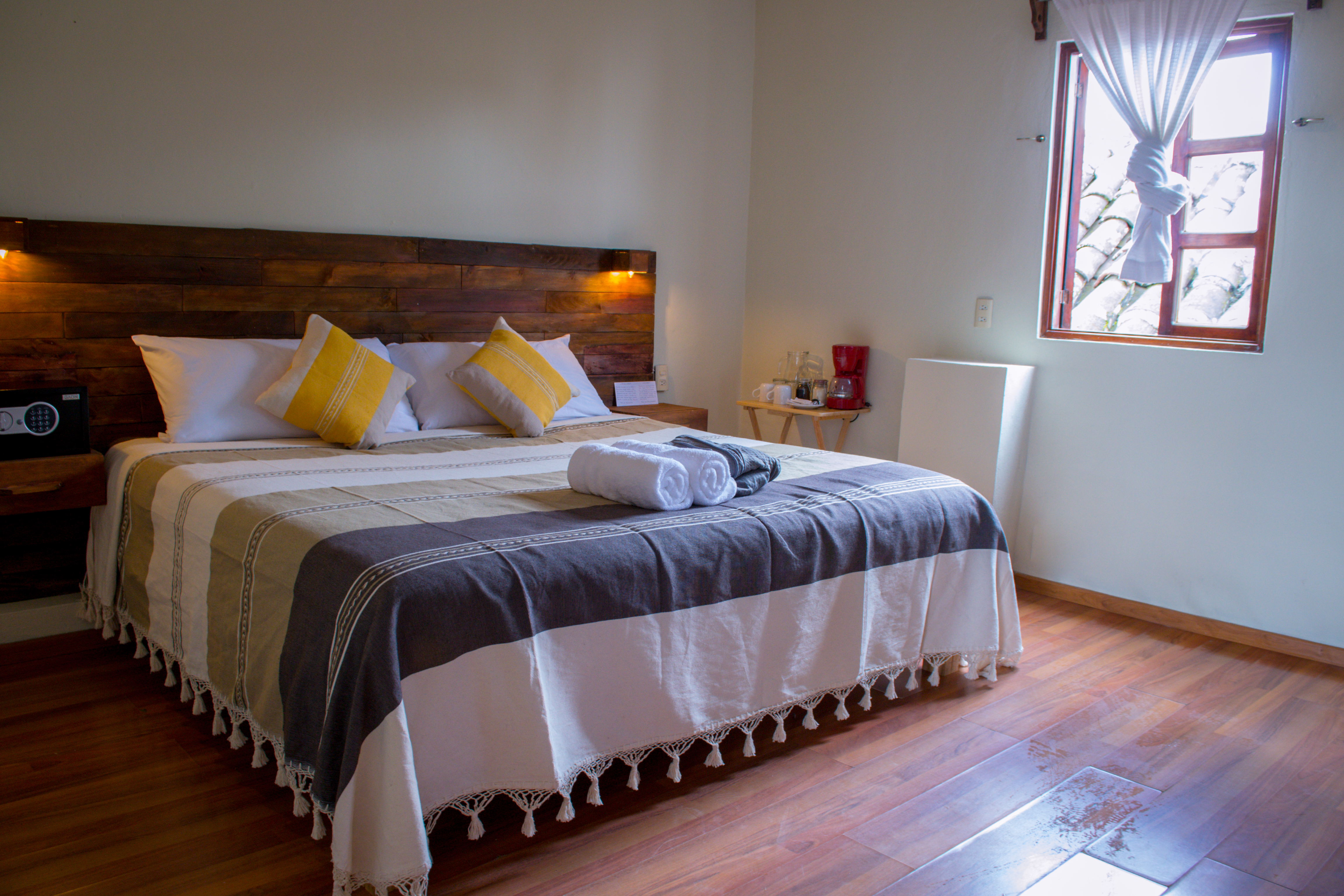 Room, Queen Bed