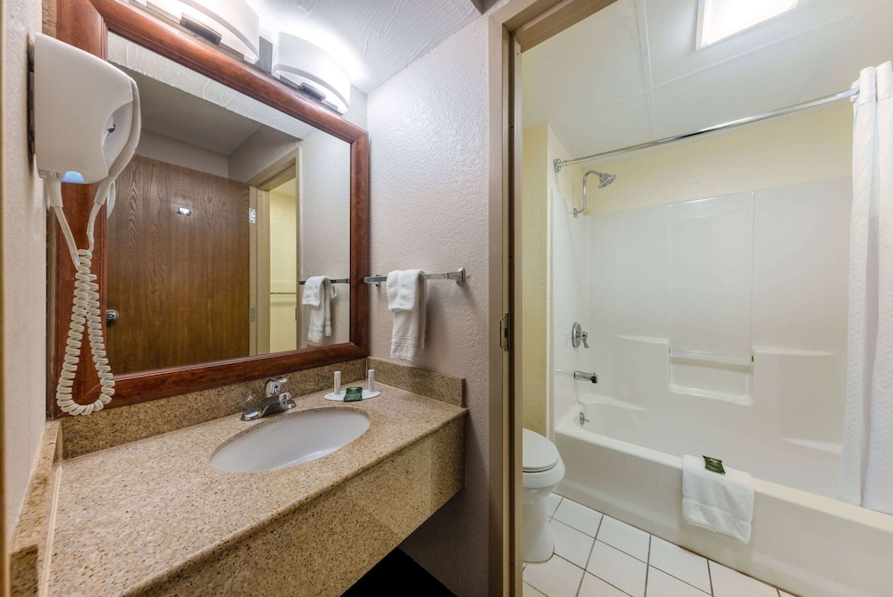 Baymont By Wyndham Springfield South Hwy 65 15/50