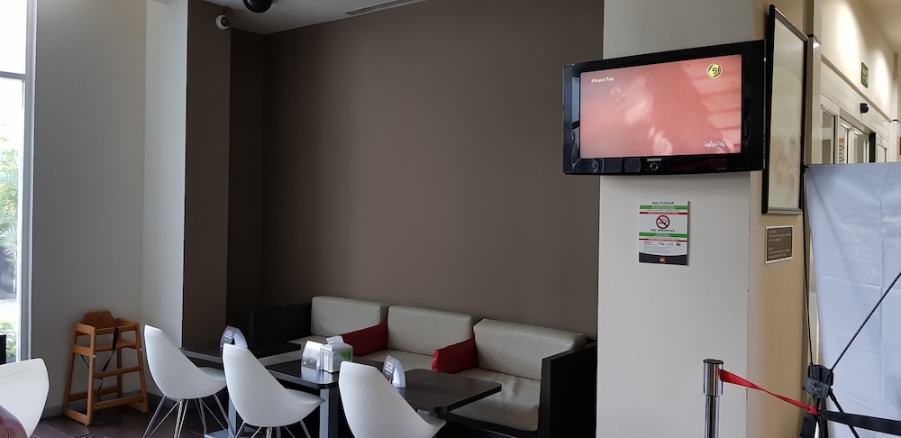 Ibis Monterrey Valle 44/50