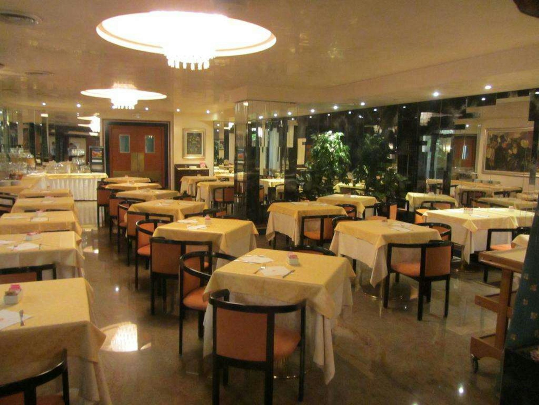 Leonardo Da Vinci Hotel 44/62