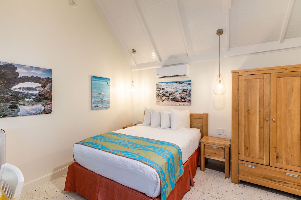 Amsterdam Manor Beach Resort 15/72