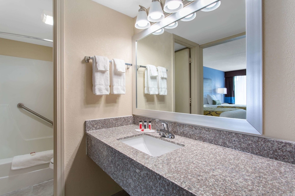 Baymont By Wyndham Cheraw 31/31