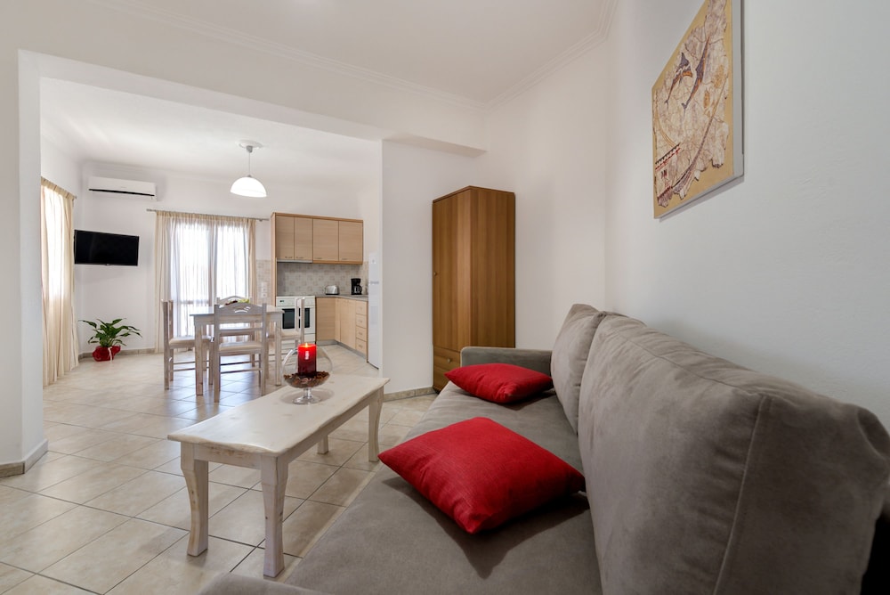 Akrotiri Apartments 19/50