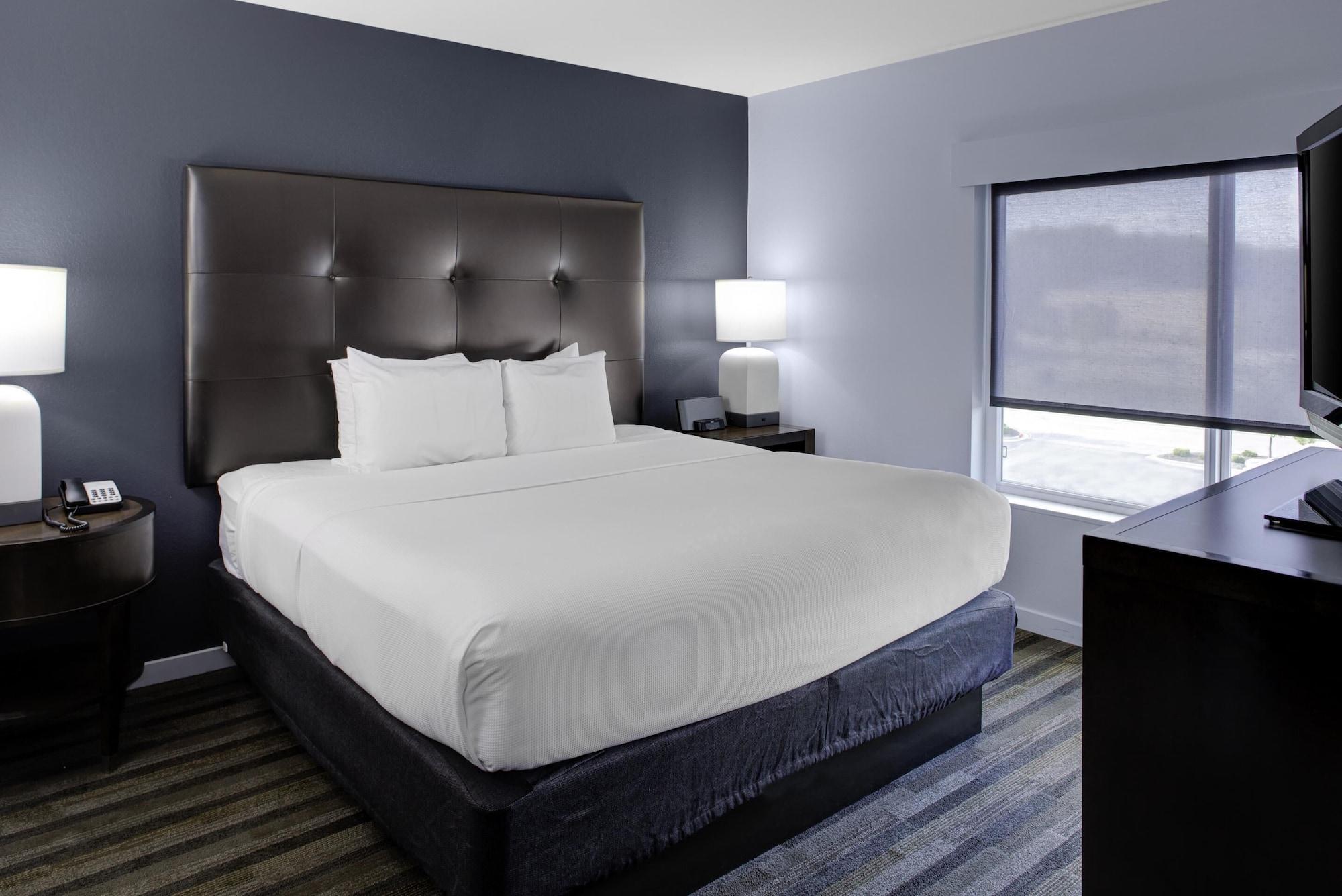 1 Bedroom, Suite