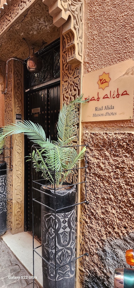 Riad Alida 5/50