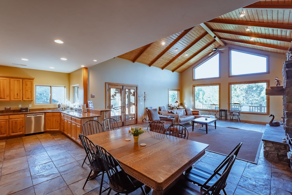 Zion Ponderosa Ranch Resort 37/51