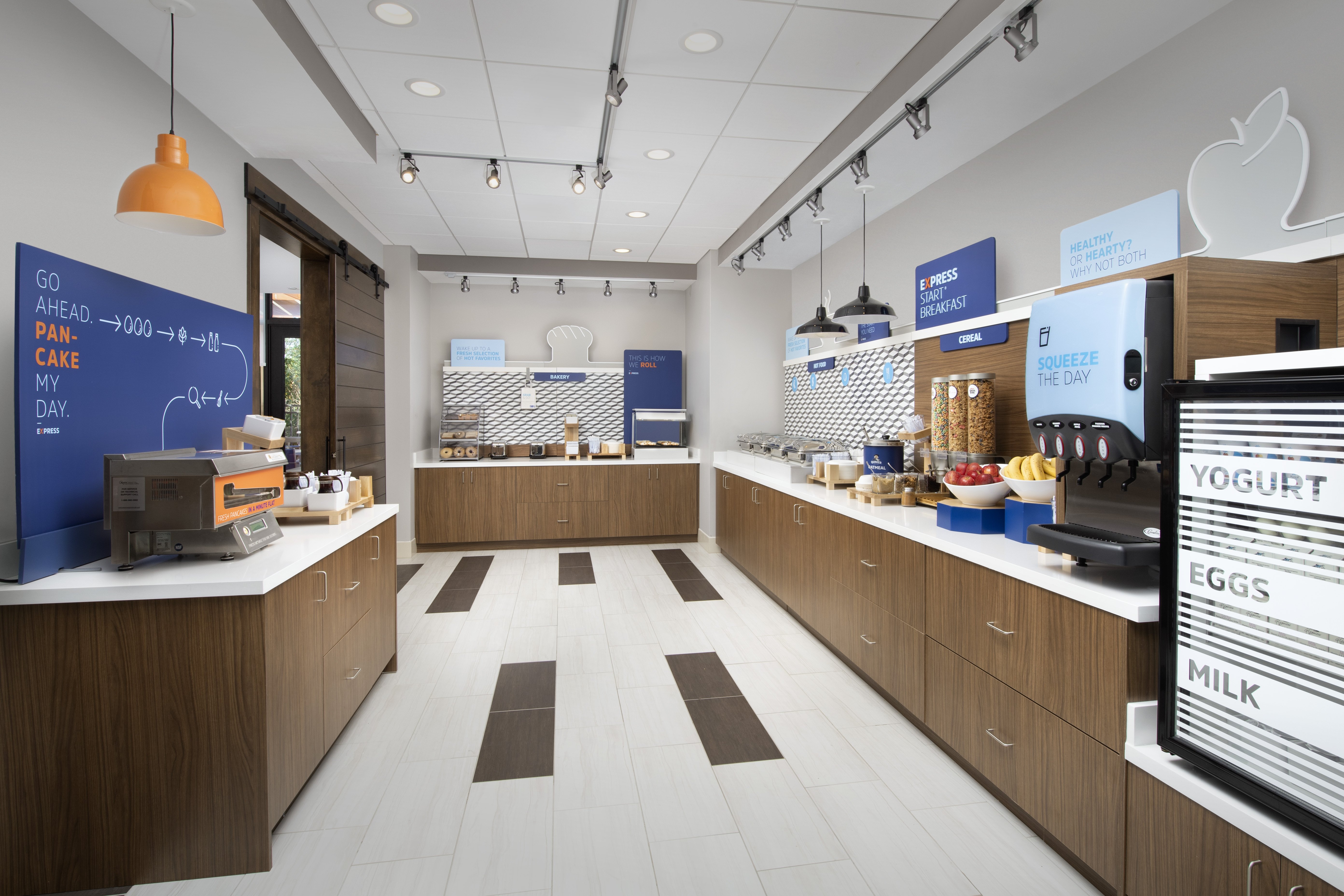 Holiday Inn Express Pensacola Downtown 8/41
