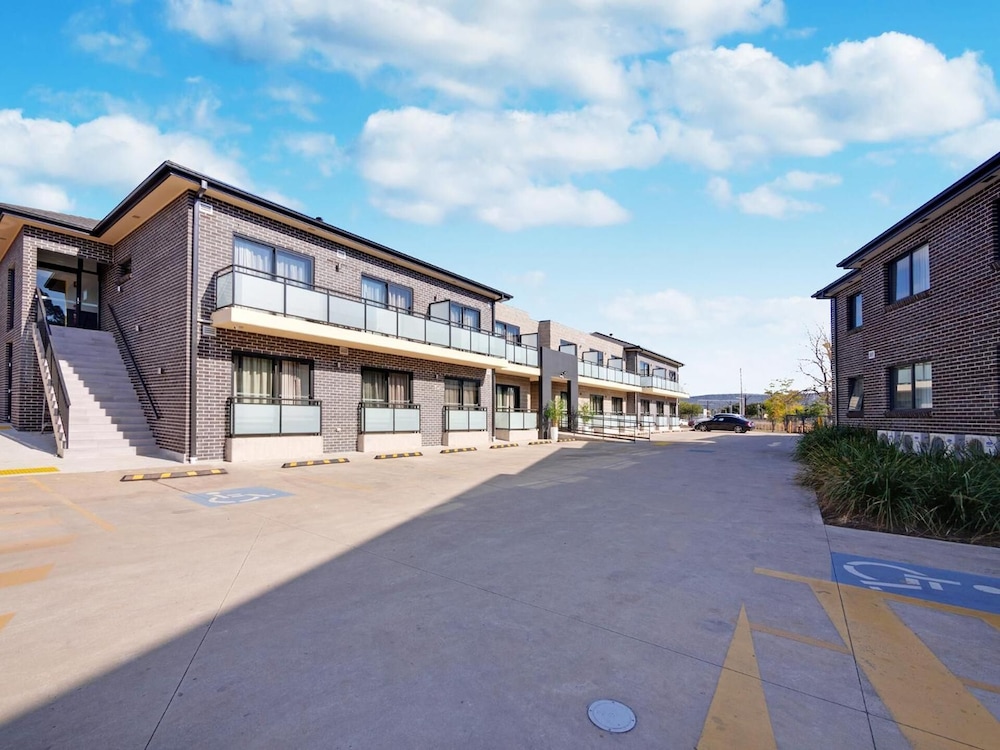 ValueSuites Penrith 53/60