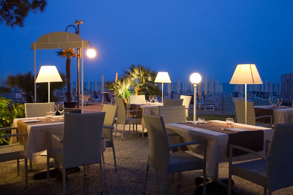 HOTEL PARIOLI 18/42