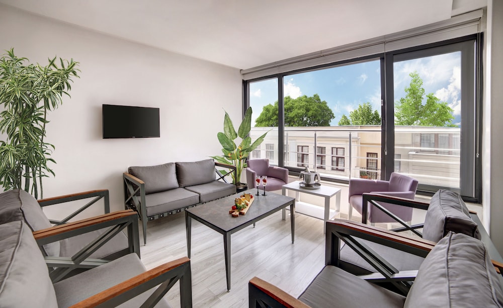 Skalion Hotel 34/50