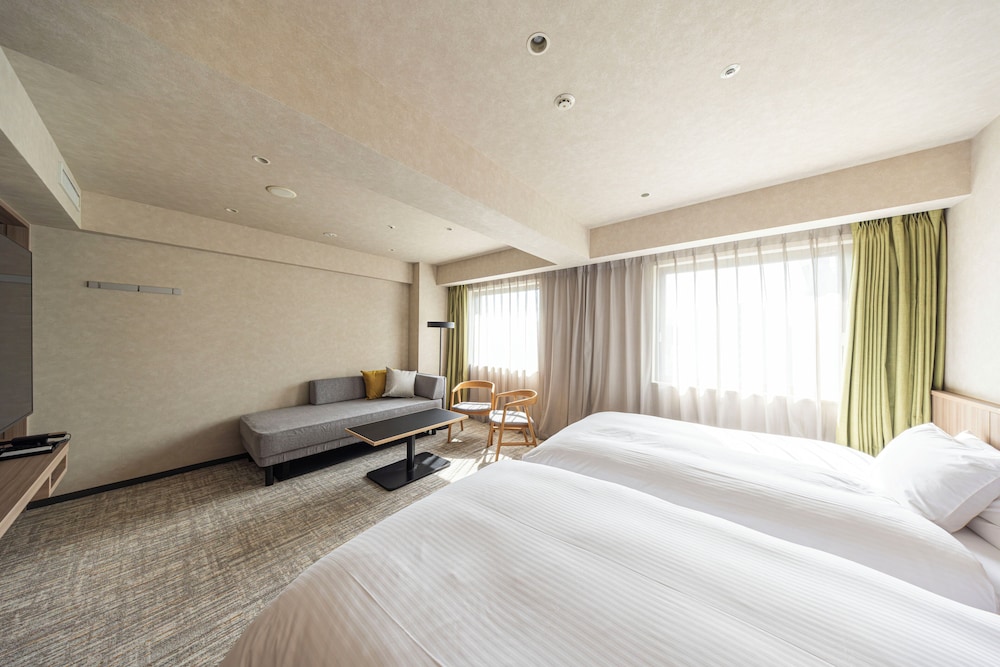 Renovated, Premium, Single, Twin Beds