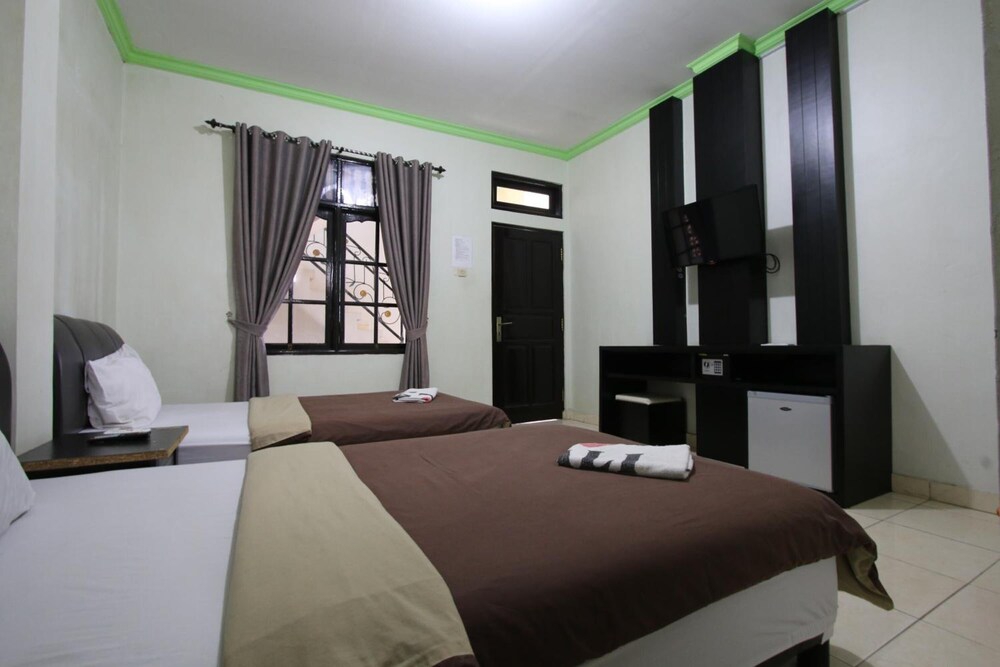 Pondok DenAyu Homestay 17/50