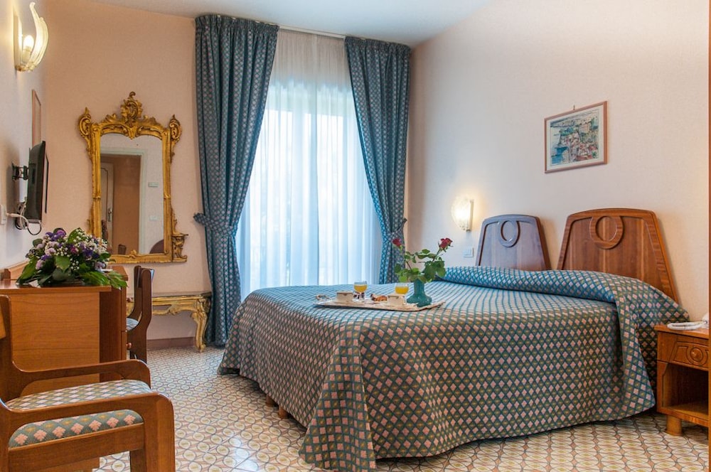 Hotel Eliseo Park S 24/65