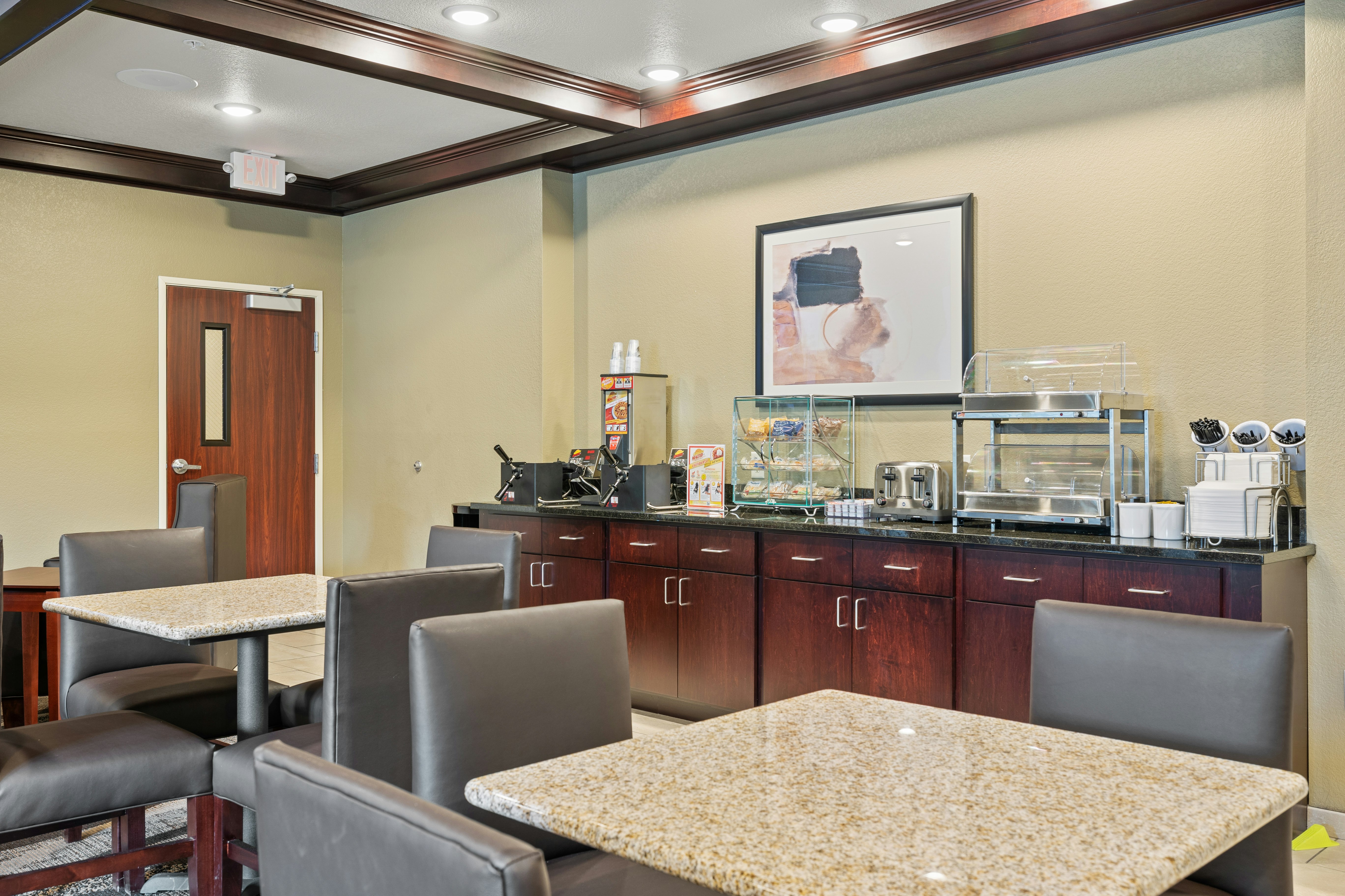 Cobblestone Hotel & Suites - Alpine 11/20